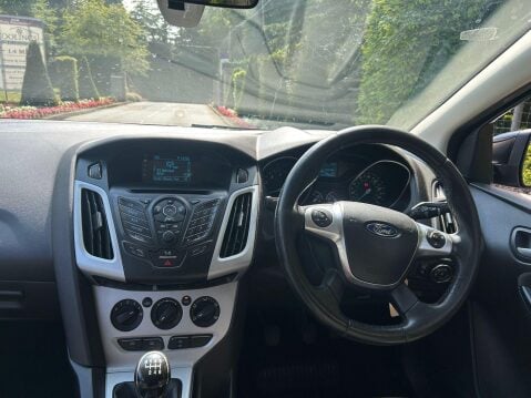 Ford Focus 1.0T EcoBoost Zetec Euro 5 (s/s) 5dr 22