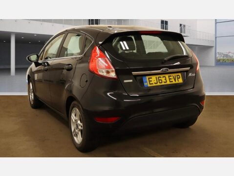 Ford Fiesta 1.0T EcoBoost Zetec Euro 5 (s/s) 5dr 3