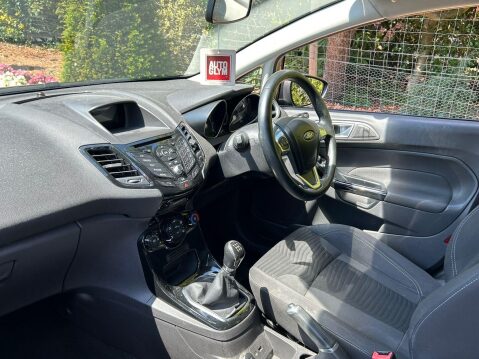Ford Fiesta 1.25 Zetec Euro 5 5dr 23