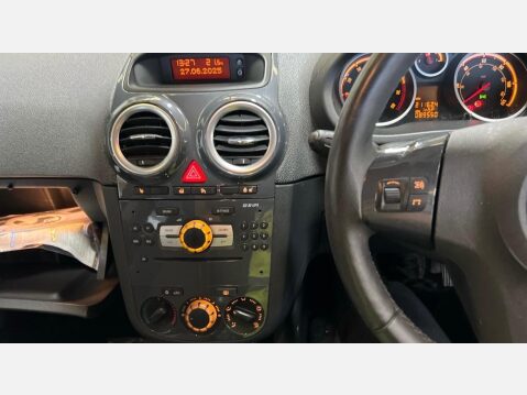 Vauxhall Corsa 1.2i ecoFLEX 16V SE Euro 5 (s/s) 5dr 5