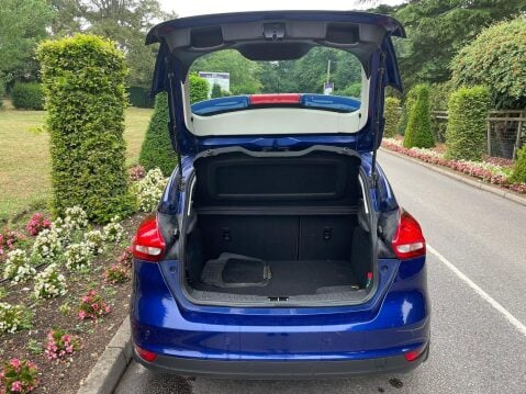 Ford Focus 1.0T EcoBoost Zetec Euro 6 (s/s) 5dr 9