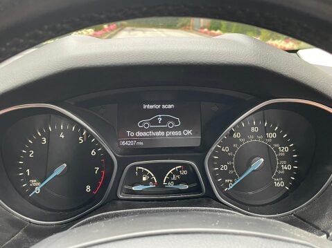 Ford Focus 1.0T EcoBoost Zetec Euro 6 (s/s) 5dr 14