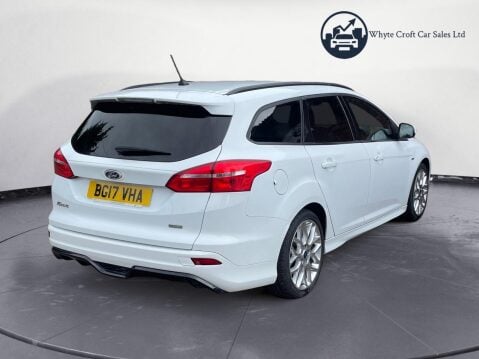 Ford Focus 1.0T EcoBoost ST-Line Euro 6 (s/s) 5dr 8
