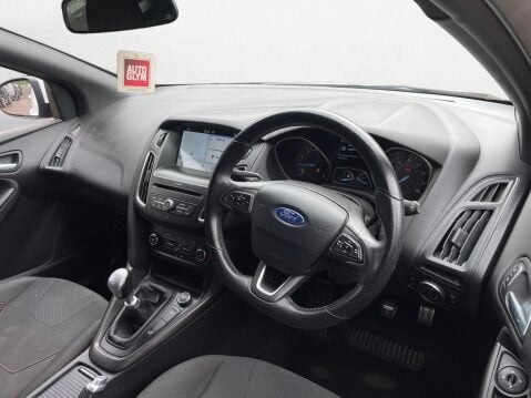 Ford Focus 1.0T EcoBoost ST-Line Euro 6 (s/s) 5dr 13
