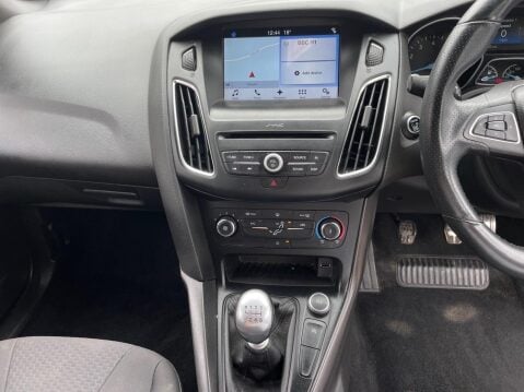 Ford Focus 1.0T EcoBoost ST-Line Euro 6 (s/s) 5dr 16