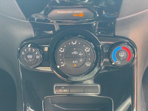 Ford Fiesta 1.0T EcoBoost Zetec Euro 6 (s/s) 5dr 23