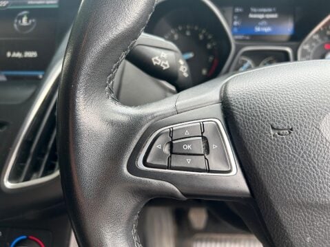 Ford Focus 1.0T EcoBoost Zetec Euro 6 (s/s) 5dr 17