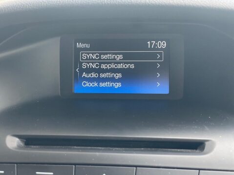 Ford Focus 1.0T EcoBoost Zetec Euro 6 (s/s) 5dr 26