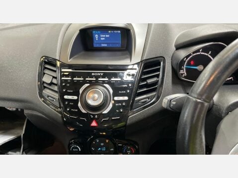 Ford Fiesta 1.0T EcoBoost Titanium Euro 6 (s/s) 5dr 5