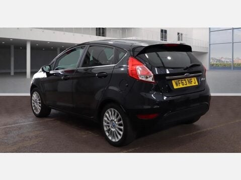 Ford Fiesta 1.0 Titanium Euro 5 (s/s) 5dr 3