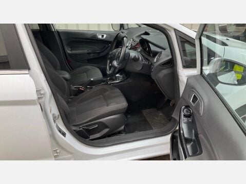 Ford Fiesta 1.0T EcoBoost Titanium Euro 6 (s/s) 5dr 3