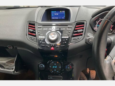 Ford Fiesta 1.0T EcoBoost Titanium Euro 6 (s/s) 5dr 4