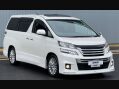 Toyota Vellfire 13