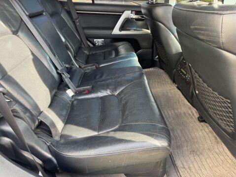 Toyota Land Cruiser Amazon 26