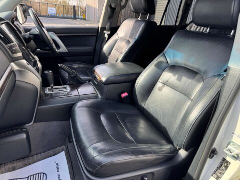 Toyota Land Cruiser Amazon 32