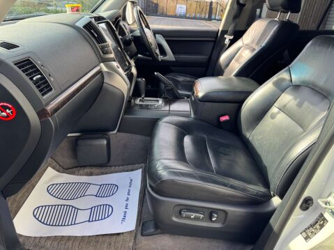 Toyota Land Cruiser Amazon 33