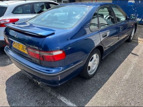 Honda Accord 2.0i SE 4dr (sun roof, a/c) 4