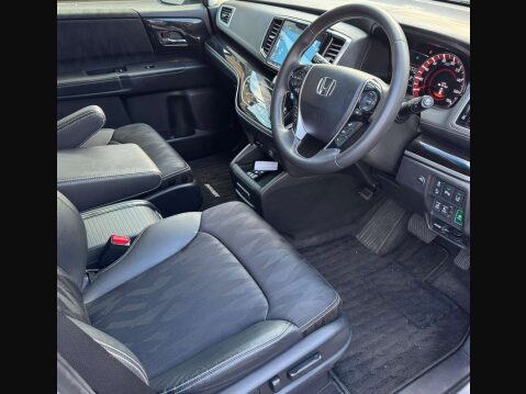 Honda Odyssey Absolute 2.0cc 4wd Automatic 23