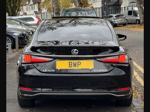 Lexus Es 2.5 300h F Sport E-CVT Euro 6 (s/s) 4dr 9
