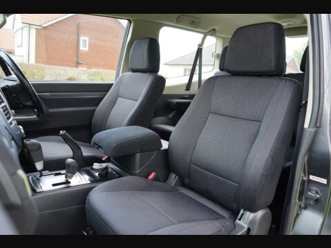 Mitsubishi Shogun 3.2 DI-DC SG2 Auto 4WD Euro 6 3dr SWB 19