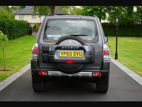Mitsubishi Shogun 3.2 DI-DC SG2 Auto 4WD Euro 6 3dr SWB 9