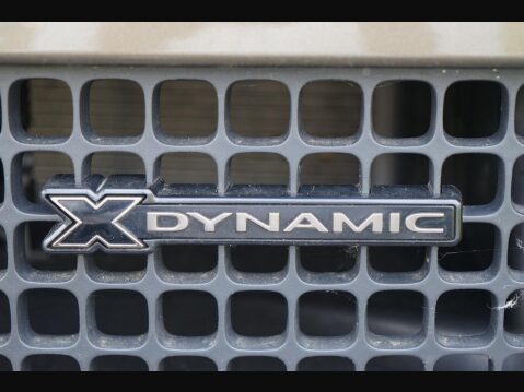 Land Rover Defender 3.0 D300 MHEV X-Dynamic HSE Auto 4WD Euro 6 (s/s) 5dr 31