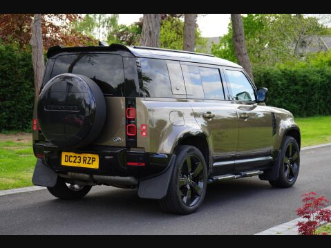 Land Rover Defender 3.0 D300 MHEV X-Dynamic HSE Auto 4WD Euro 6 (s/s) 5dr 15