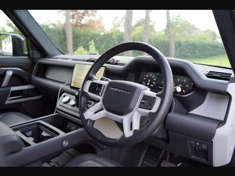Land Rover Defender 3.0 D300 MHEV X-Dynamic HSE Auto 4WD Euro 6 (s/s) 5dr 17