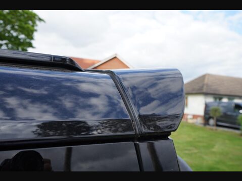 Land Rover Defender 3.0 D300 MHEV X-Dynamic HSE Auto 4WD Euro 6 (s/s) 5dr 34