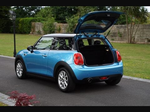 Mini Hatch 1.5 Cooper Euro 6 (s/s) 3dr 13