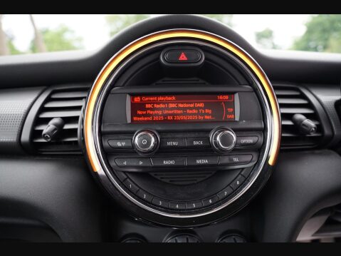 Mini Hatch 1.5 Cooper Euro 6 (s/s) 3dr 19