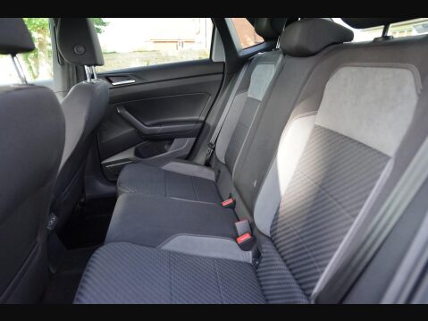 Volkswagen Polo 1.0 TSI R-Line Euro 6 (s/s) 5dr 21