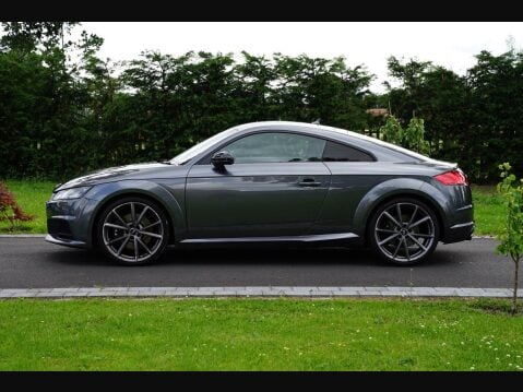 Audi TT 2.0 TFSI Black Edition S Tronic quattro Euro 6 (s/s) 3dr 8