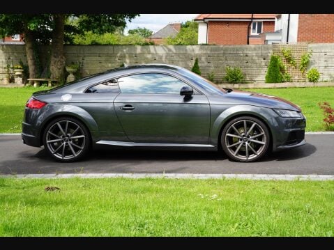 Audi TT 2.0 TFSI Black Edition S Tronic quattro Euro 6 (s/s) 3dr 11