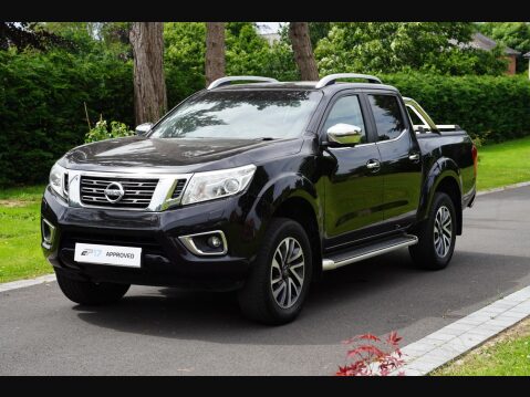 Nissan Navara 2.3 dCi Tekna Auto 4WD Euro 5 4dr 3