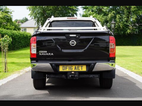 Nissan Navara 2.3 dCi Tekna Auto 4WD Euro 5 4dr 10