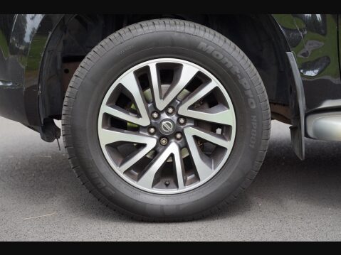 Nissan Navara 2.3 dCi Tekna Auto 4WD Euro 5 4dr 14
