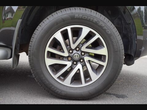 Nissan Navara 2.3 dCi Tekna Auto 4WD Euro 5 4dr 15
