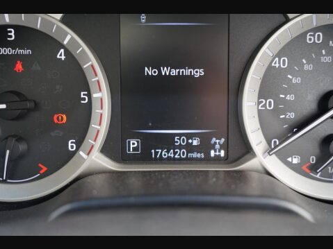 Nissan Navara 2.3 dCi Tekna Auto 4WD Euro 5 4dr 20