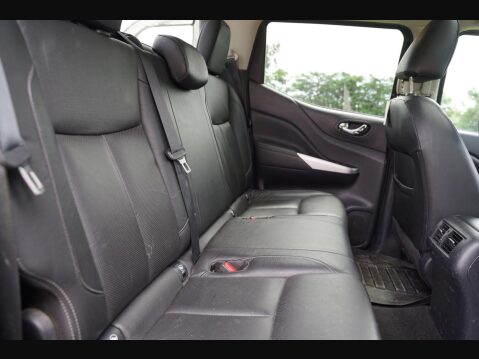 Nissan Navara 2.3 dCi Tekna Auto 4WD Euro 5 4dr 24