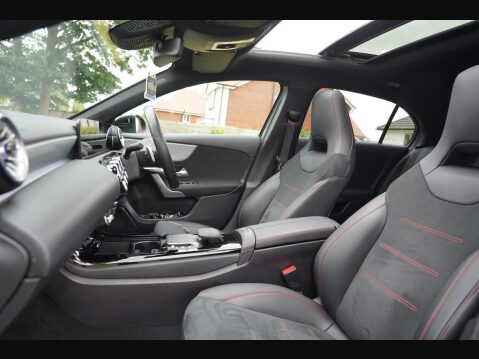 Mercedes-Benz A Class 1.3 A180 AMG Line Night Edition (Premium Plus) 7G-DCT Euro 6 (s/s) 5dr 27