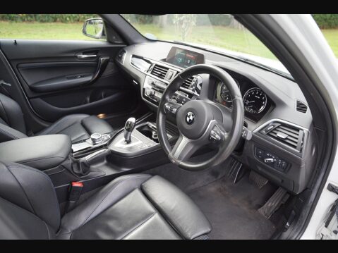 BMW 1 Series 1.5 118i GPF M Sport Shadow Edition Auto Euro 6 (s/s) 5dr 23