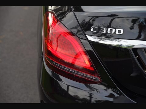 Mercedes-Benz C Class 2.0 C300 AMG Line (Premium) G-Tronic+ Euro 6 (s/s) 4dr 27