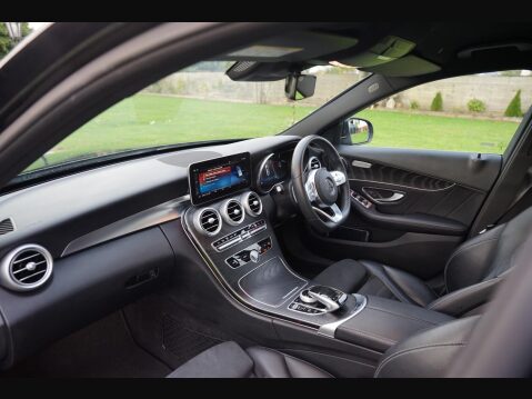 Mercedes-Benz C Class 2.0 C300 AMG Line (Premium) G-Tronic+ Euro 6 (s/s) 4dr 17