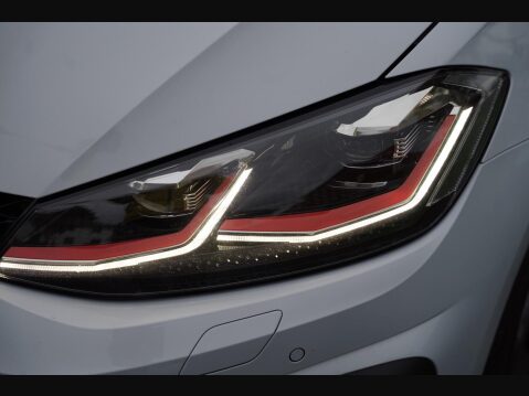 Volkswagen Golf 2.0 TSI GTI Performance DSG Euro 6 (s/s) 5dr 28