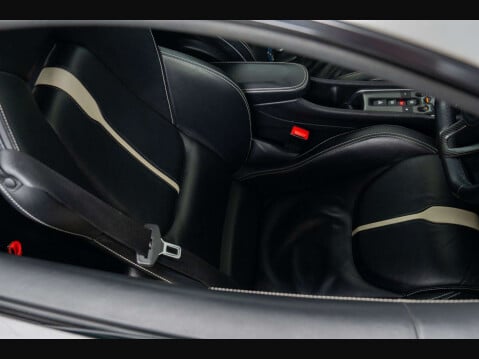 McLaren 540 3.8T V8 SSG Euro 6 (s/s) 2dr 38