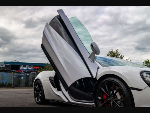 McLaren 540 3.8T V8 SSG Euro 6 (s/s) 2dr 61