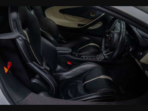 McLaren 540 3.8T V8 SSG Euro 6 (s/s) 2dr 18