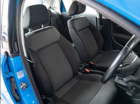 Volkswagen Polo 1.2 Polo SE TSi Semi-Auto 5dr 4