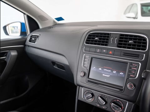 Volkswagen Polo 1.2 Polo SE TSi Semi-Auto 5dr 30